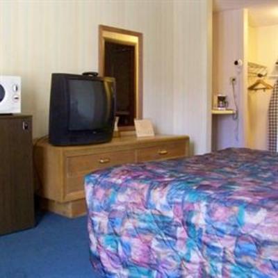 фото отеля Compare Inn and Suites