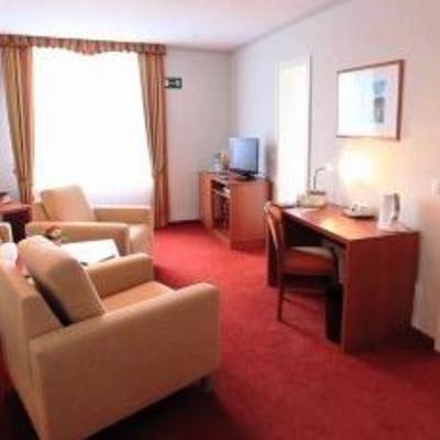 фото отеля Hotel Zum Weissen Ross Cadenberge