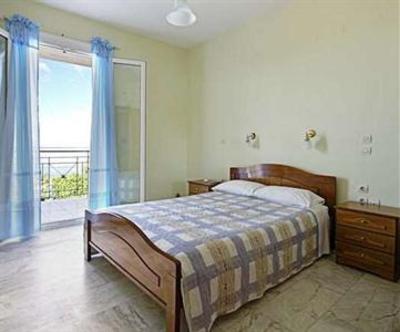 фото отеля Aggelatos Villas