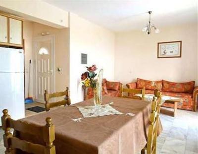фото отеля Aggelatos Villas