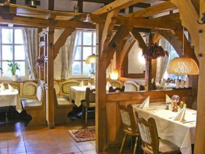 фото отеля Hotel Restaurant Zum Jagerkrug