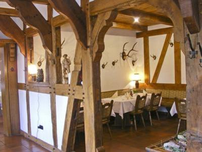 фото отеля Hotel Restaurant Zum Jagerkrug