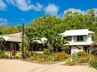 Oak Beach Boathouse