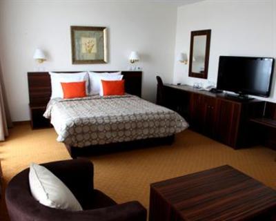 фото отеля Hotel Park Ruma