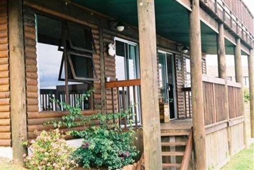 фото отеля Overzee Guesthouse Dana Bay