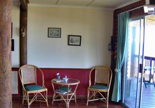 фото отеля Overzee Guesthouse Dana Bay