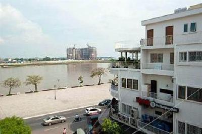 фото отеля Riverside Suites Phnom Penh