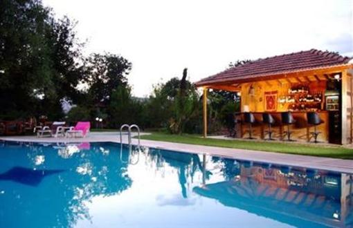 фото отеля Doga Apartments