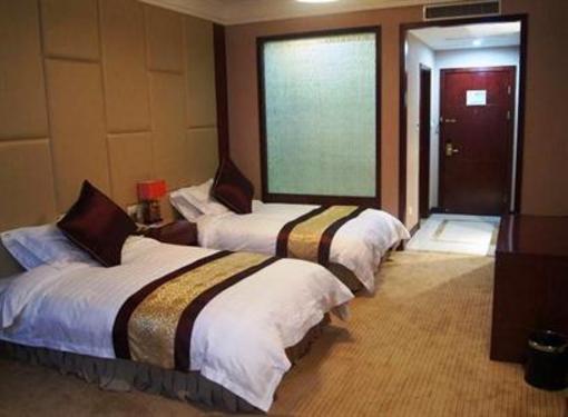 фото отеля Huzhou Wuxing Crown Hotel