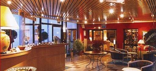 фото отеля Hotel Crystal Erstein