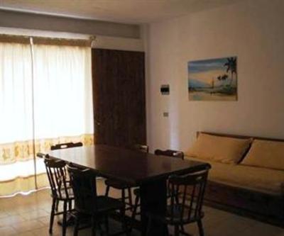 фото отеля Residence Spiaggia Bianca Golfo Aranci