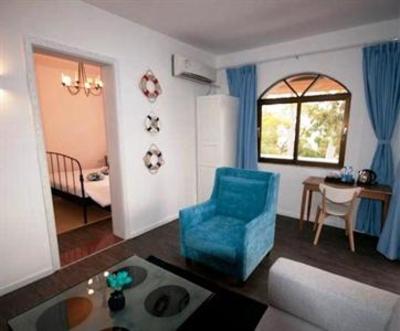 фото отеля Linshifu Deji Wanghailou Hostel