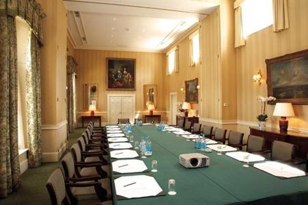фото отеля Hartwell House Hotel Aylesbury