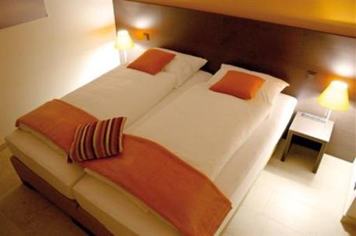 фото отеля KH Hotel