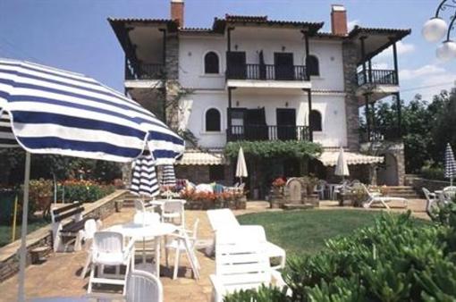 фото отеля Elia Beach Apartments Nikiti