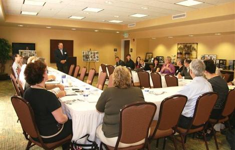 фото отеля Hampton Inn & Suites Rogers