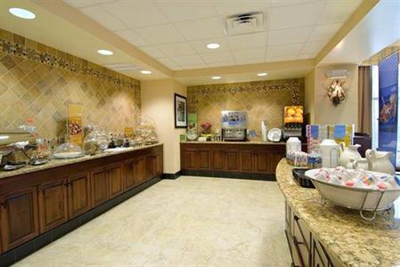 фото отеля Hampton Inn & Suites Rogers