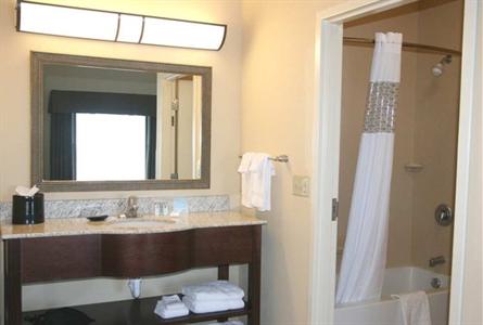 фото отеля Hampton Inn & Suites Rogers