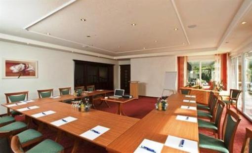 фото отеля Waldhotel zum Bergsee