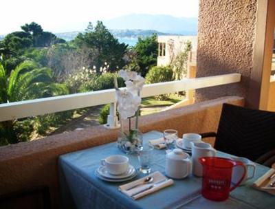 фото отеля Hotel Le Syracuse Porto-Vecchio