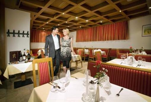 фото отеля Goldener Lowe Gasthof Schwaz