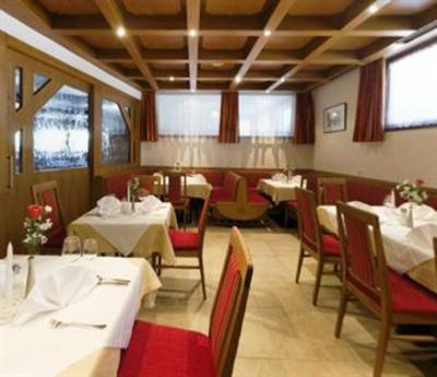 фото отеля Goldener Lowe Gasthof Schwaz