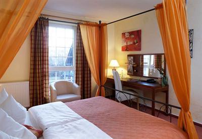 фото отеля Hotel Villa Magnolia Rodermark