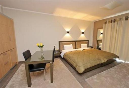 фото отеля Castello Hotel Apartments Patras