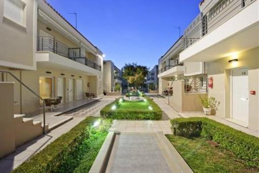 фото отеля Castello Hotel Apartments Patras