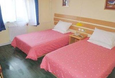 фото отеля Home Inn Licang Square Tsingtao