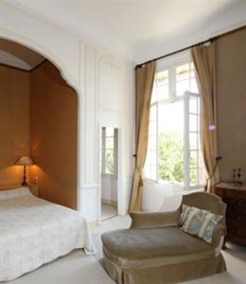 фото отеля Chateau d'Arpaillargues Hotel Uzes