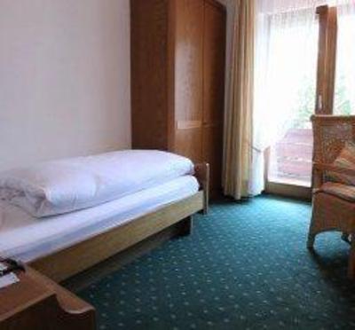 фото отеля Kur-und Ferienhotel Alpenhof