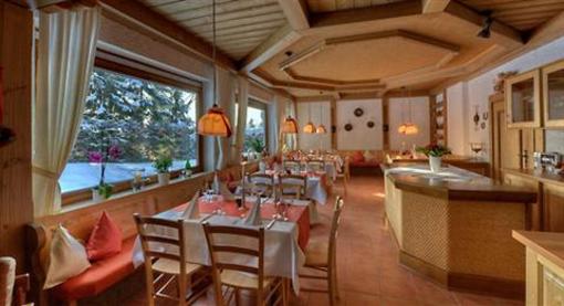 фото отеля Kur-und Ferienhotel Alpenhof
