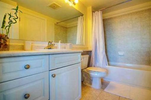 фото отеля Ottawa Apartment Suite