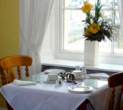 фото отеля Valentine Guest House Weymouth
