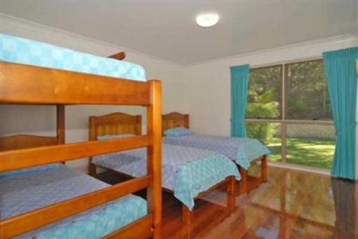 фото отеля Eliza Palms Apartments Fraser Island Hervey Bay