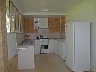 фото отеля Eliza Palms Apartments Fraser Island Hervey Bay