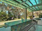 фото отеля Eliza Palms Apartments Fraser Island Hervey Bay