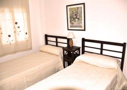 фото отеля Apartamentos Chimenea Playa Nerja