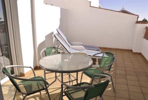 фото отеля Apartamentos Chimenea Playa Nerja