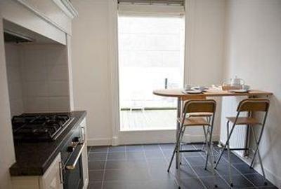 фото отеля Short Stay Apartment Noordeinde