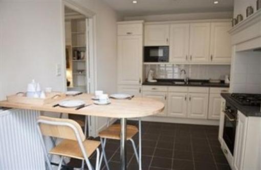 фото отеля Short Stay Apartment Noordeinde