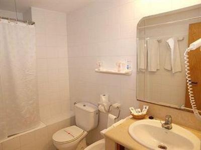 фото отеля Aparthotel Alzinar Santa Margalida