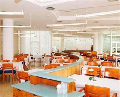фото отеля Aparthotel Alzinar Santa Margalida