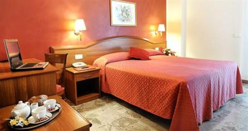 фото отеля Hotel Tiffany Rimini