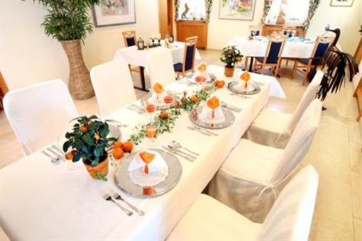 фото отеля Hotel Zum Weissen Roessel