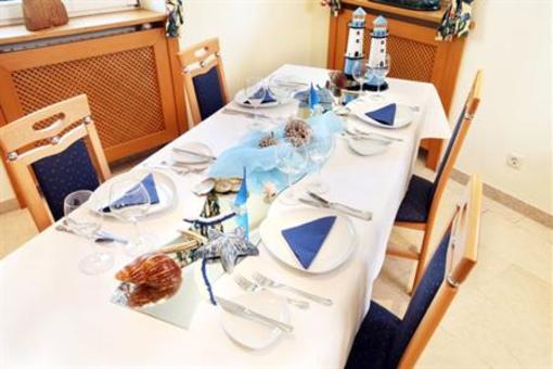 фото отеля Hotel Zum Weissen Roessel
