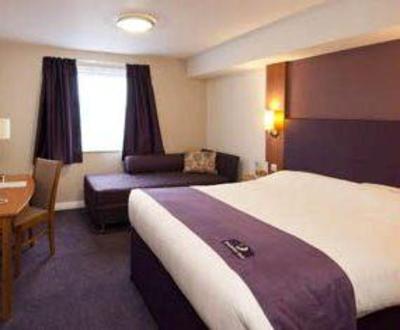 фото отеля Premier Inn Solihull Town Centre