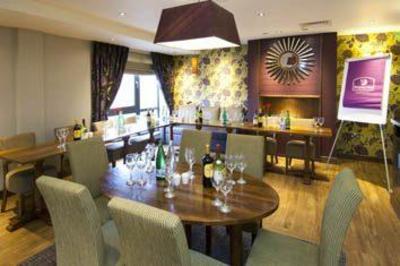 фото отеля Premier Inn Solihull Town Centre