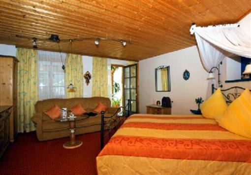 фото отеля Haus Bei Den Linden Ferienwohnungen Schwangau